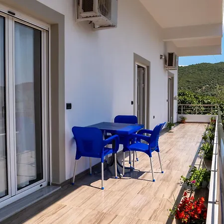 Shejla'S Apartments Ksamil Exterior photo
