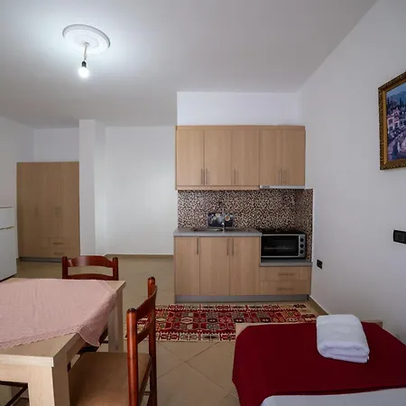 Shejla'S Apartments Ksamil Exterior photo