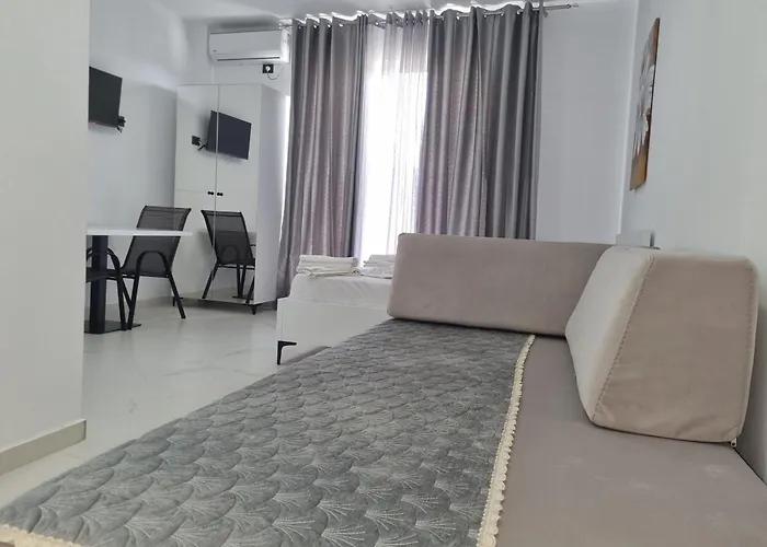 Shejla\'S Apartments Ksamil